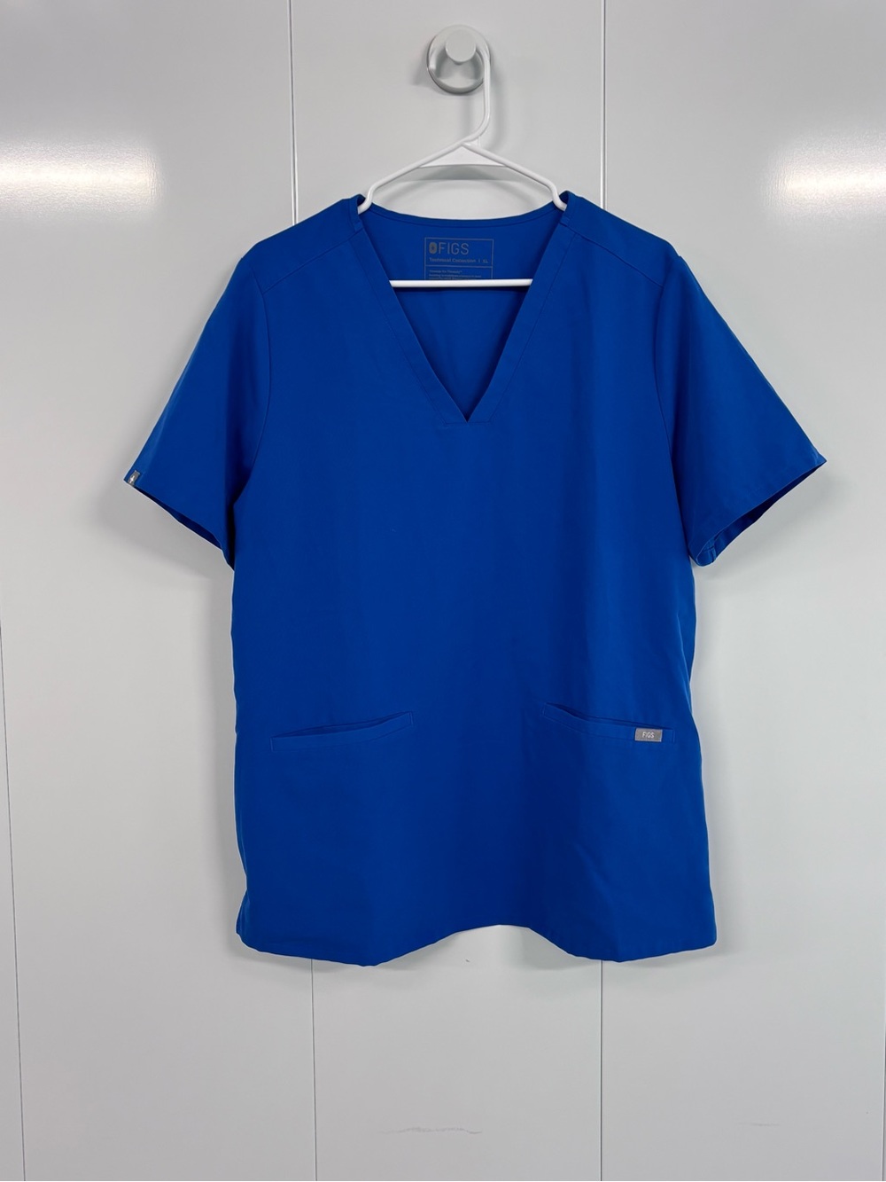 FIGS Scrubs Top Womens XL Blue V-Neck Technical Collection Pocket Medical Unifor